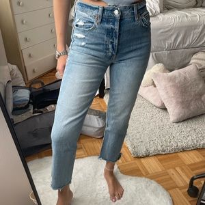 Gap mid-rise straight leg cropped jean